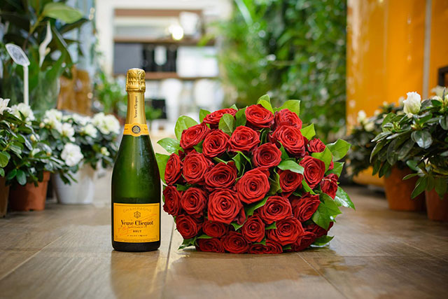 Bouquets de roses Paris 8